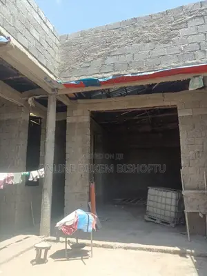 7bdrm House in Dukem Bishoftu, East Shewa for sale