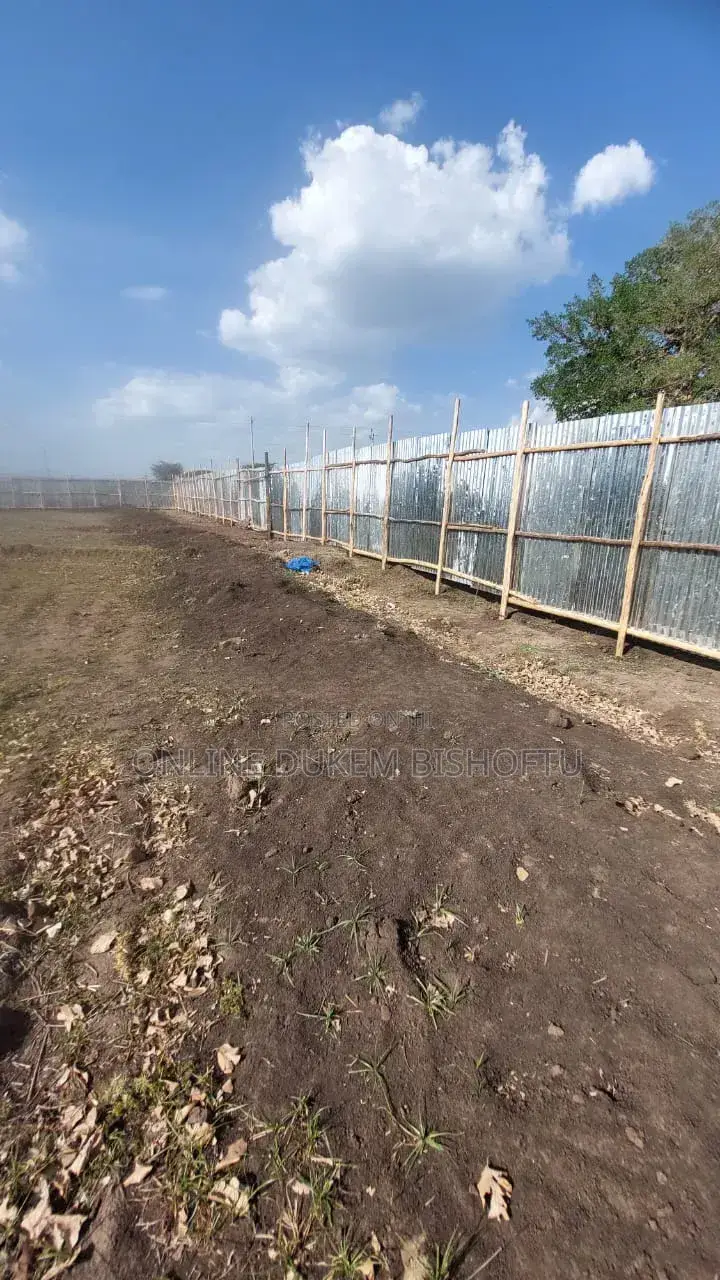 7bdrm House in Dukem Bishoftu, East Shewa for sale