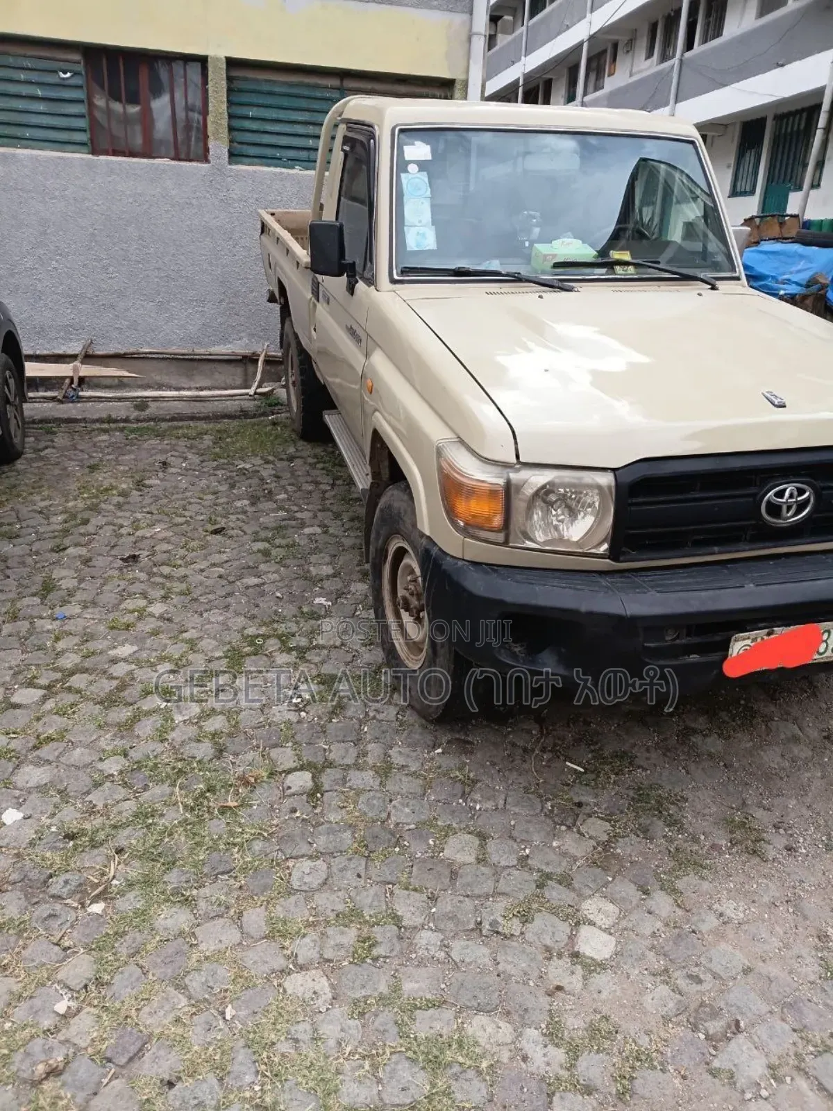 Toyota Land Cruiser 2010