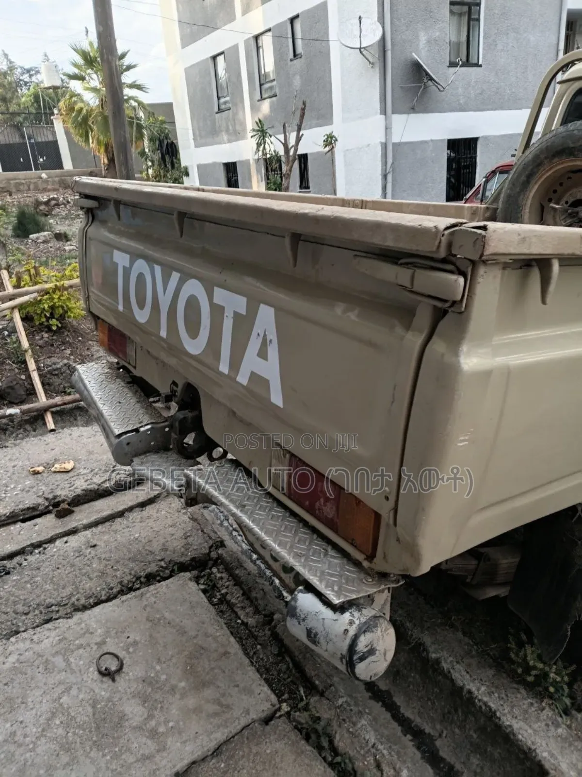 Toyota Land Cruiser 2010
