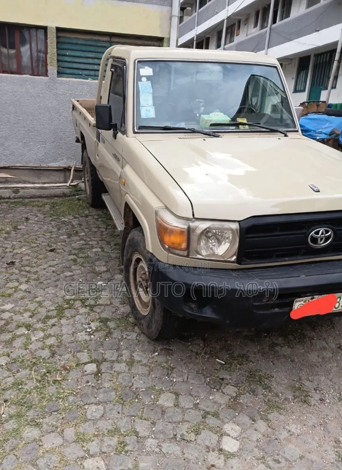 Toyota Land Cruiser 2010