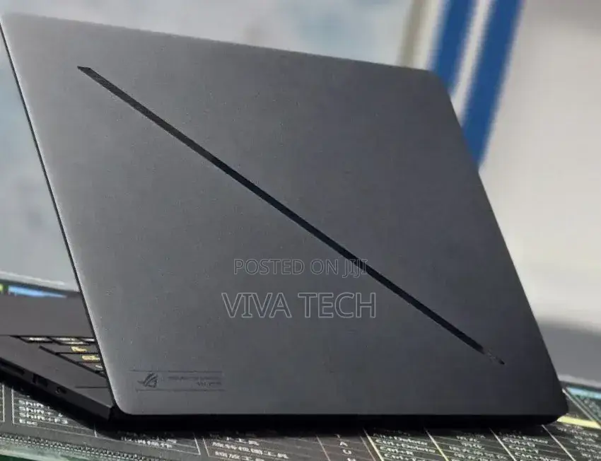 New Laptop Asus ROG Zephyrus G16 16GB Intel Core Ultra 9 SSD 1T