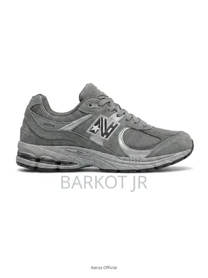 New Balance 2002r