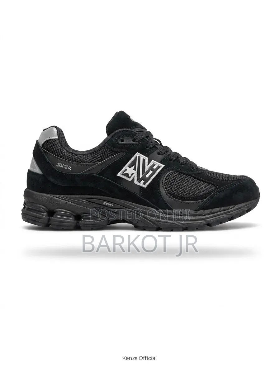 New Balance 2002r