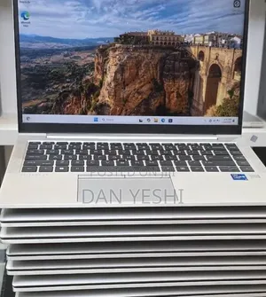 New Laptop HP EliteBook 840 G10 16GB Intel Core i7 SSD 512GB