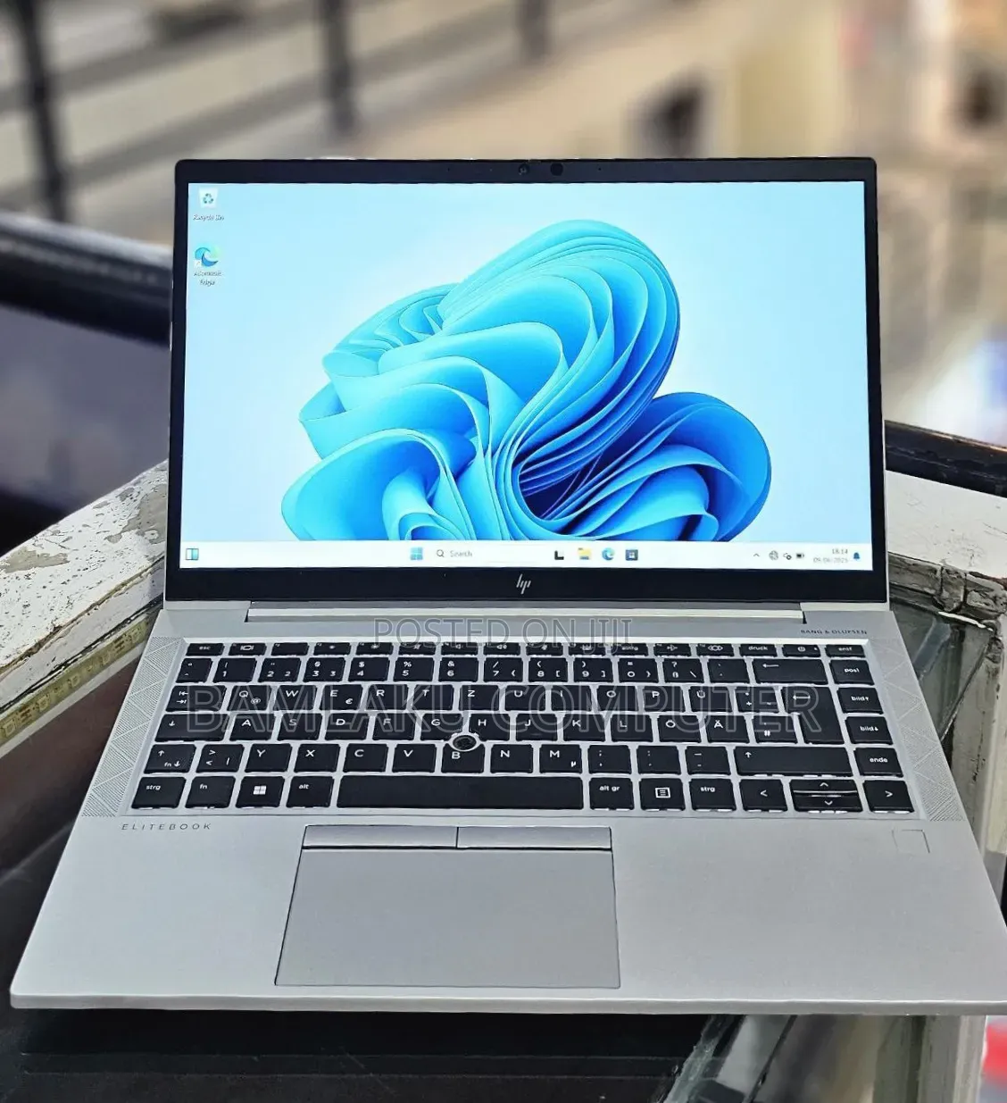 New Laptop HP EliteBook 840 G8 16GB Intel Core i5 SSD 512GB