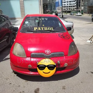 Toyota Vitz 2000