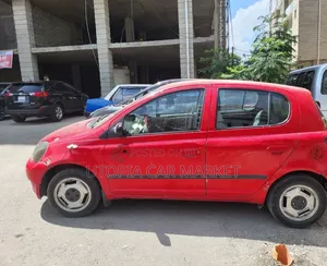 Toyota Vitz 2000