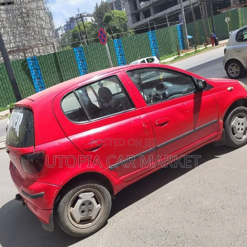 Toyota Vitz 2000