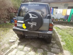 Suzuki Vitara 1991 Gray
