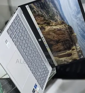 New Laptop HP Stream Notebook 16GB Intel Core i7 SSD 1T