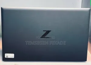New Laptop HP ZBook Firefly G8 32GB Intel Core i7 SSD 512GB