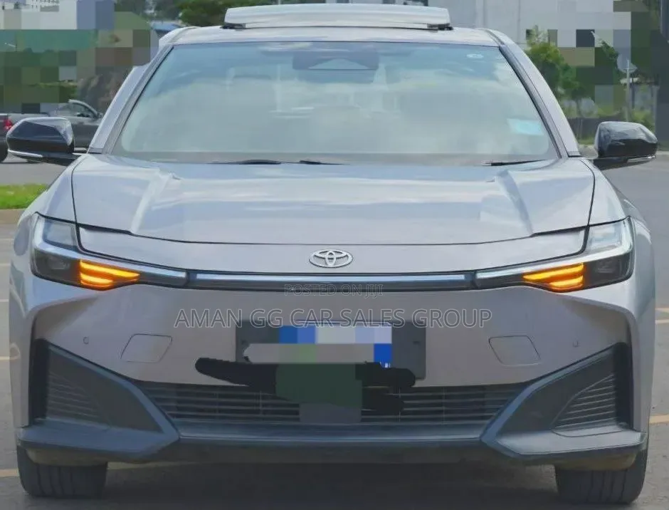 Toyota bZ3 2024 Gray