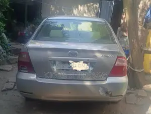 Toyota Corolla 2005 Pearl