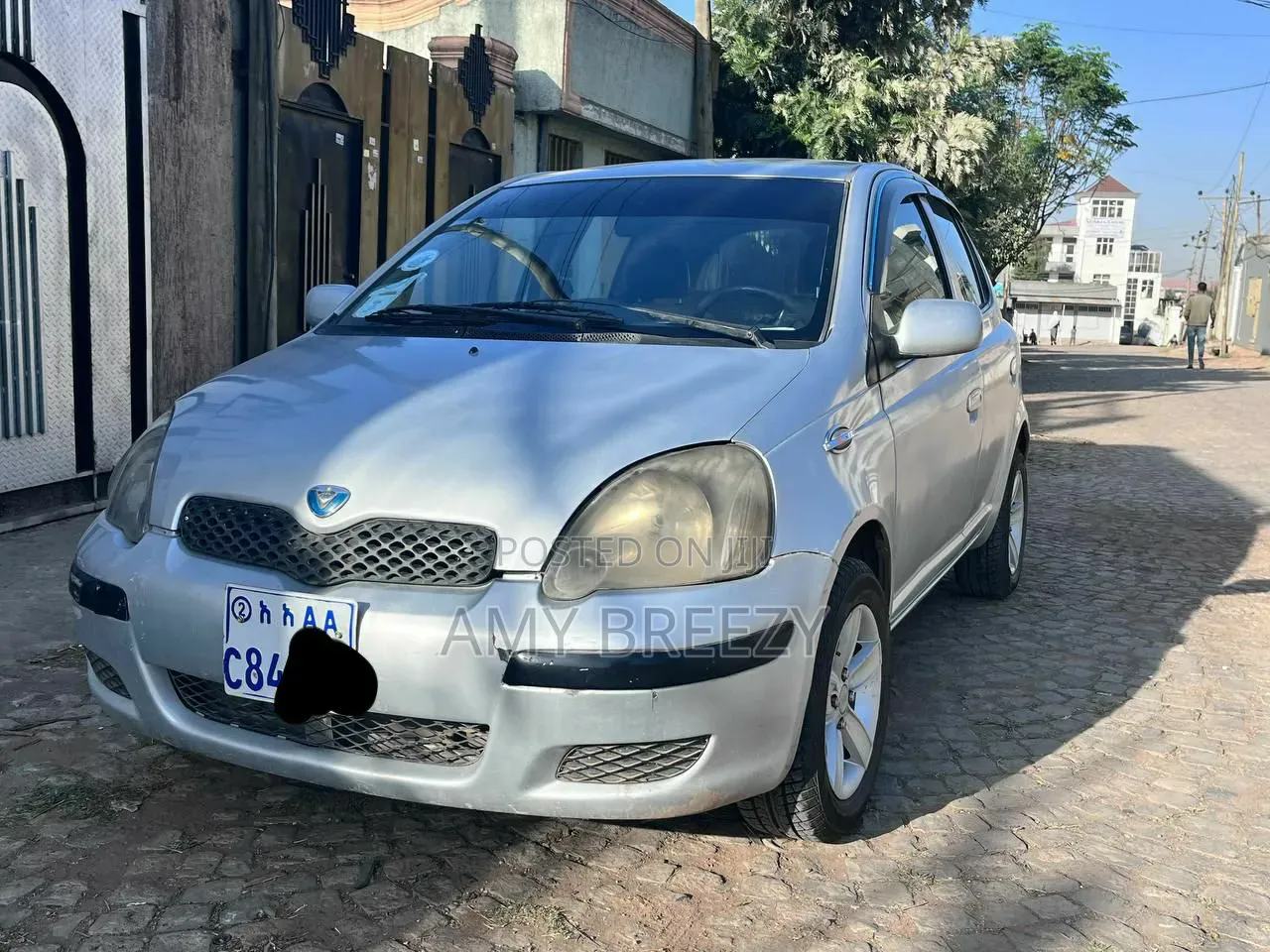 Toyota Vitz 2004 Silver