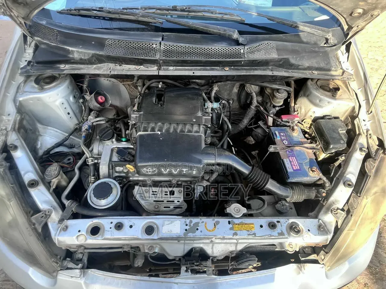 Toyota Vitz 2004 Silver