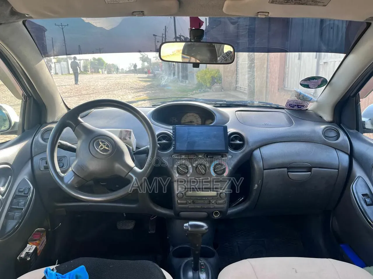 Toyota Vitz 2004 Silver