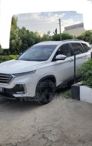 Chevrolet Captiva 2022 White