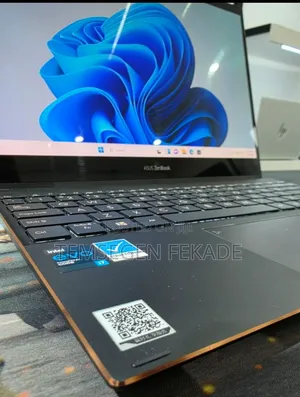 New Laptop Asus ZenBook Flip UX360CA 16GB Intel Core i7 SSD 512GB