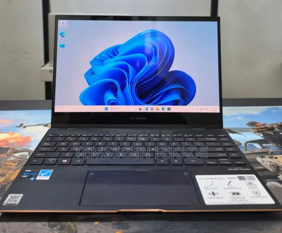 New Laptop Asus ZenBook Flip UX360CA 16GB Intel Core i7 SSD 512GB