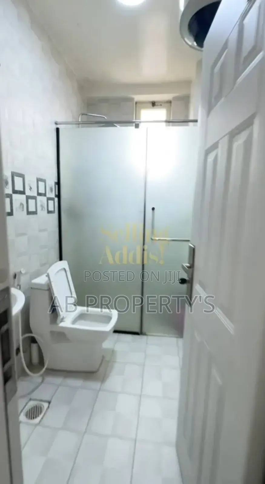 Furnished 1bdrm Apartment in 6 Killo, Arada for sale