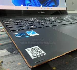 New Laptop Asus ZenBook 13 UX331UN 16GB Intel Core i7 SSD 512GB