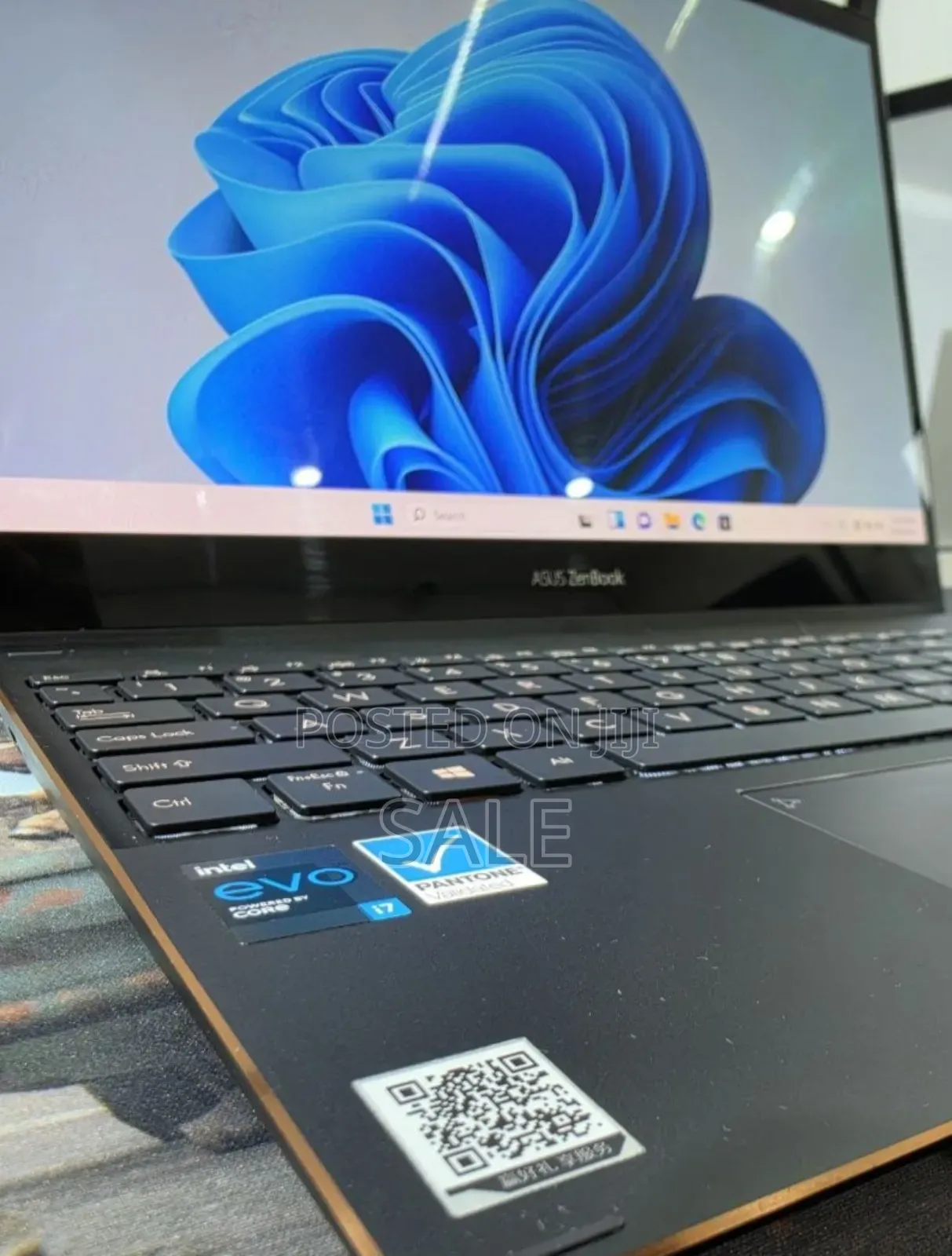 New Laptop Asus ZenBook Flip UX360CA 16GB Intel Core i7 SSD 512GB