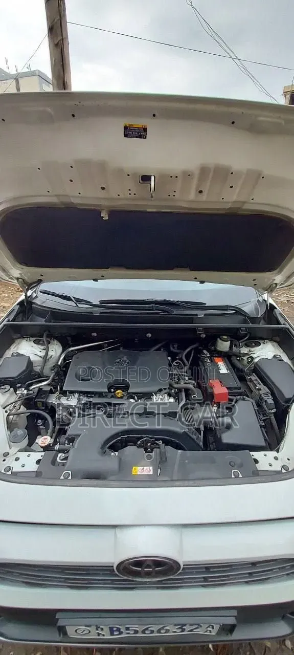 Toyota RAV4 2020 White