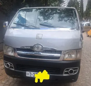 Toyota HiAce 2007 Silver