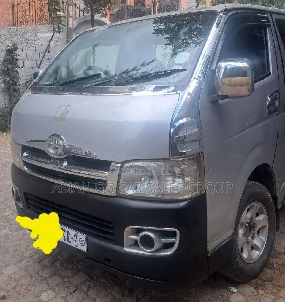 Toyota HiAce 2007 Silver