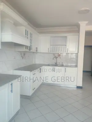 4bdrm Apartment in Apartiment, Yeka for rent