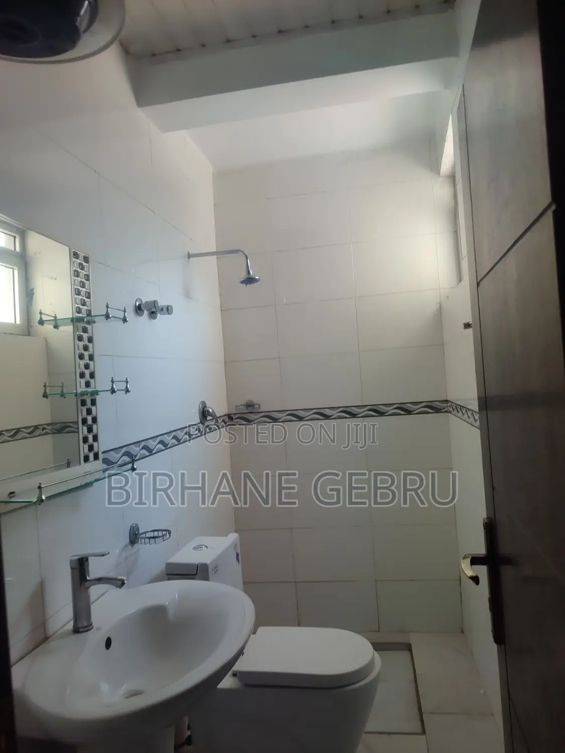 4bdrm Apartment in Apartiment, Yeka for rent