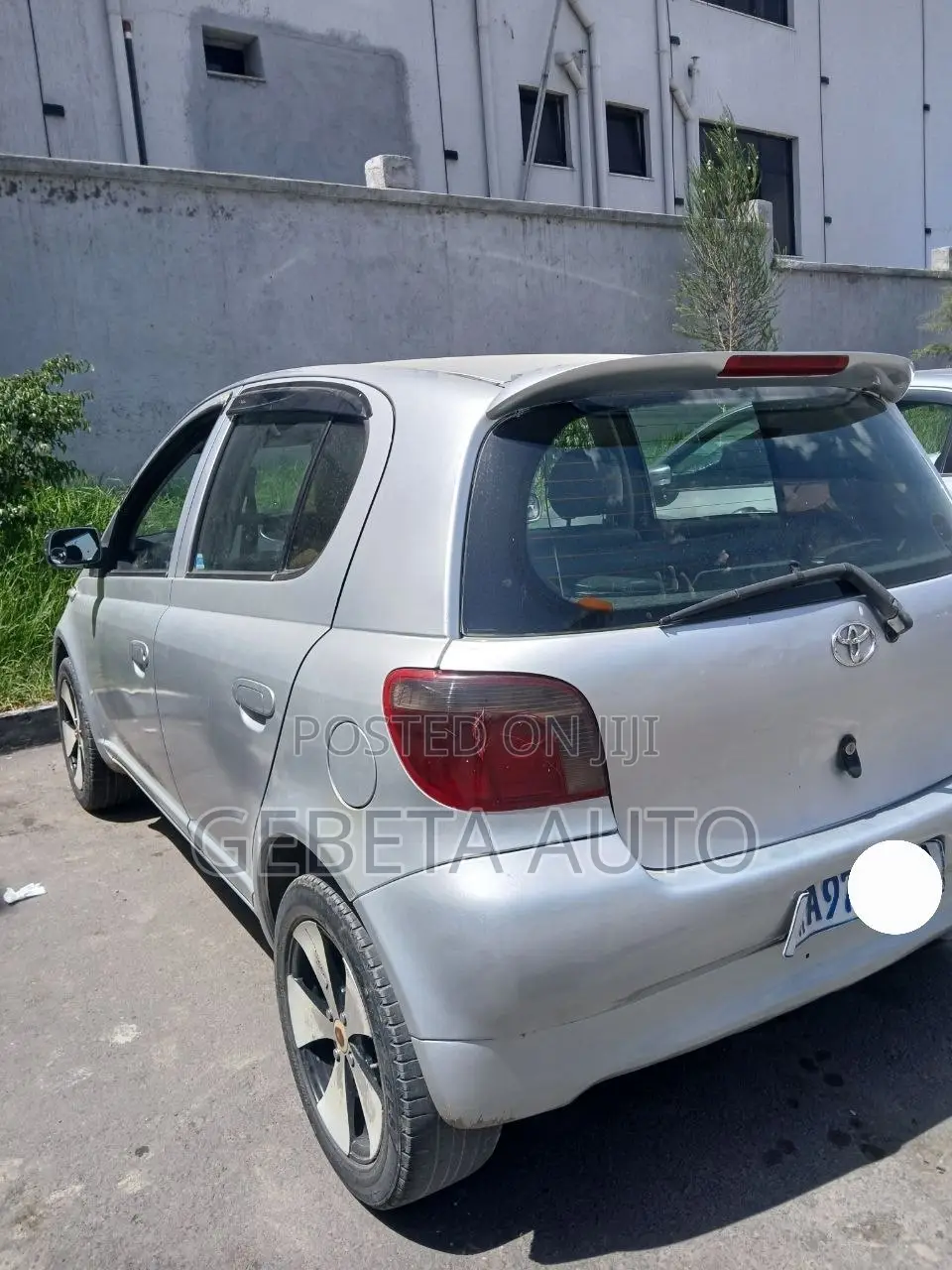 Toyota Vitz 2001