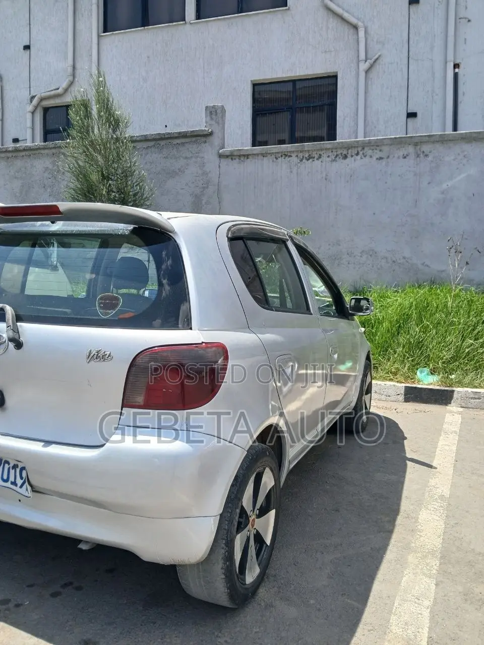 Toyota Vitz 2001