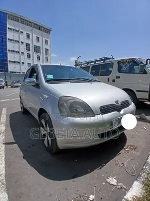 Toyota Vitz 2001