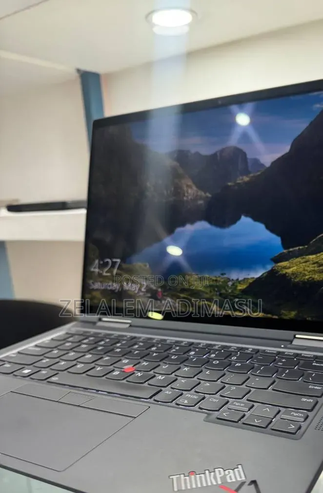 New Laptop Lenovo ThinkPad X1 Yoga 16GB Intel Core i7 SSD 512GB
