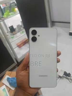 New Samsung Galaxy A06 64 GB White