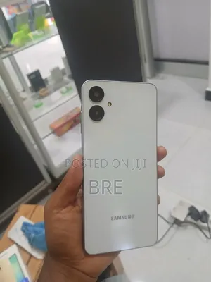 New Samsung Galaxy A06 64 GB White