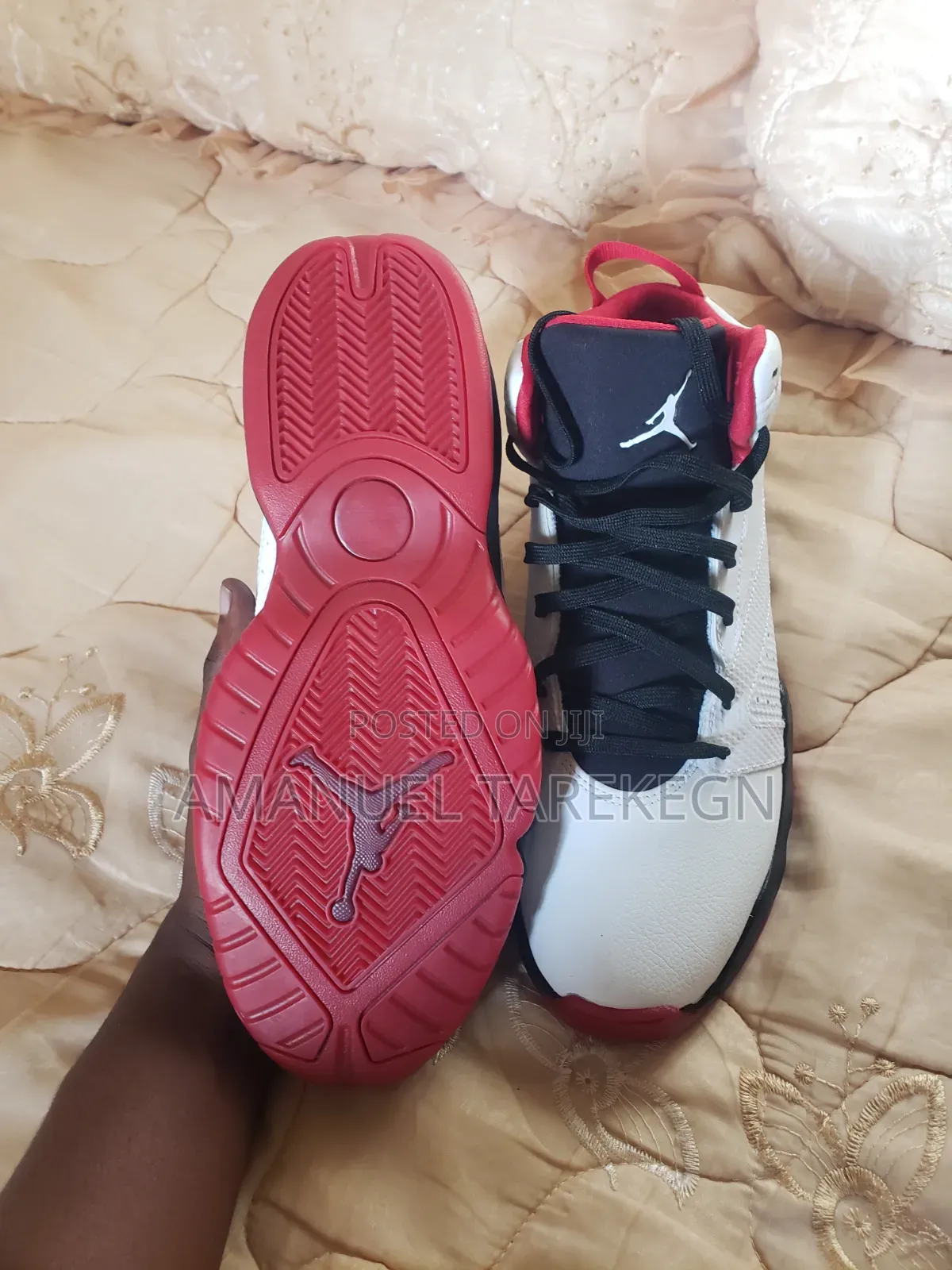 Air Jordan Max Aura 4