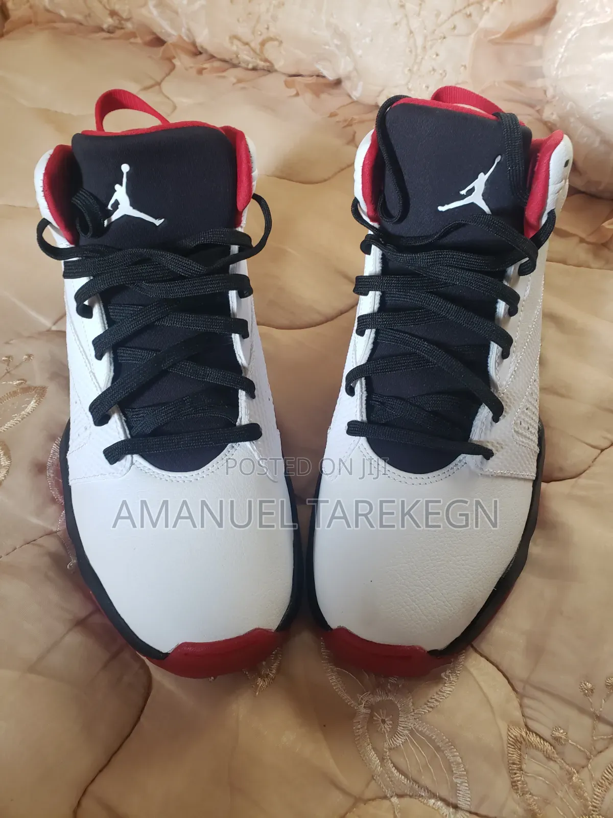 Air Jordan Max Aura 4