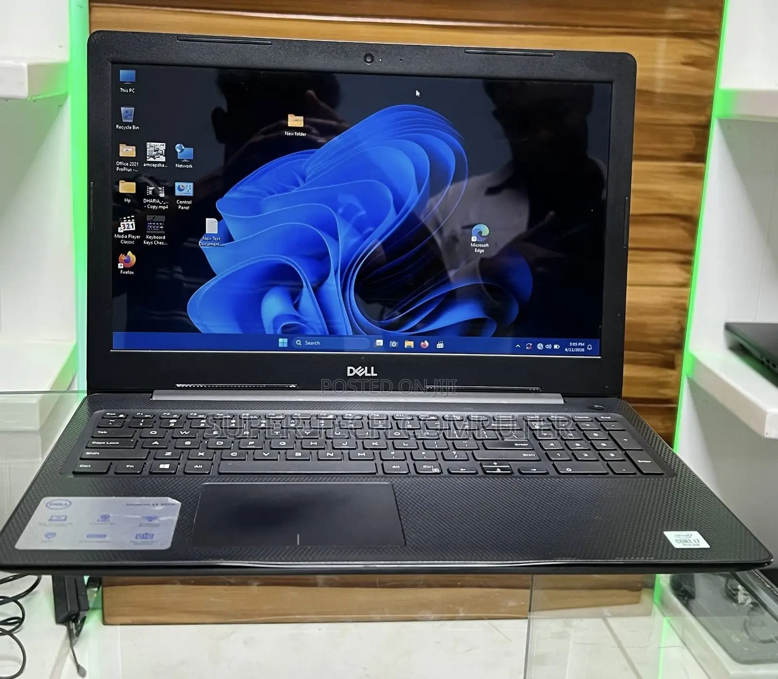 New Laptop Dell Inspiron 15 8GB Intel Core i7 SSD 256GB