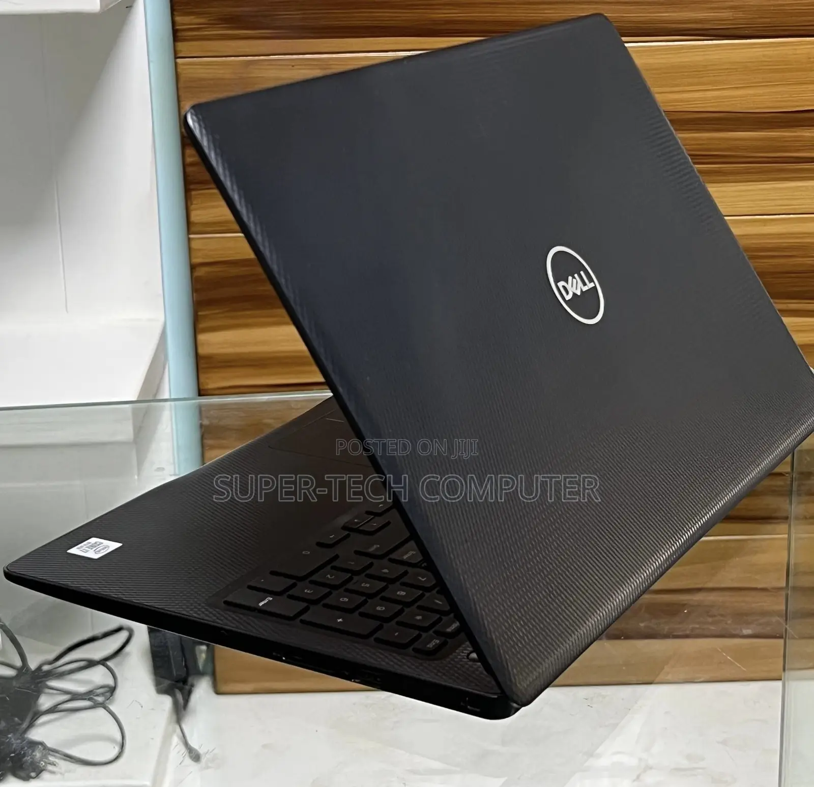 New Laptop Dell Inspiron 15 8GB Intel Core i7 SSD 256GB