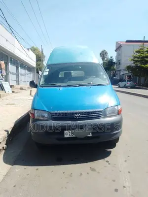 Toyota HiAce 2006 Green