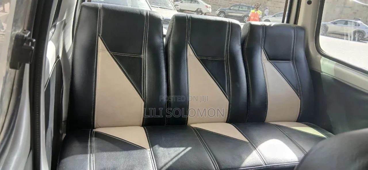 Suzuki APV Minibus 2024 Silver