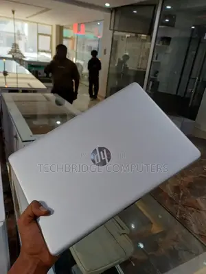 Laptop HP 15-dw3031 16GB Intel Core i5 SSD 512GB