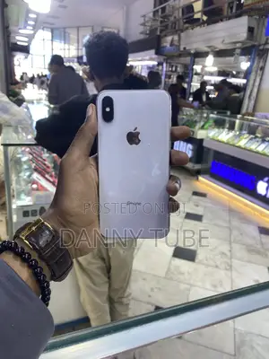 Apple iPhone X 64 GB White