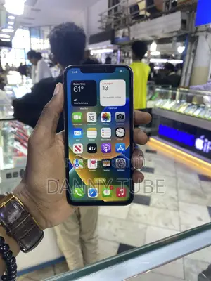 Apple iPhone X 64 GB White