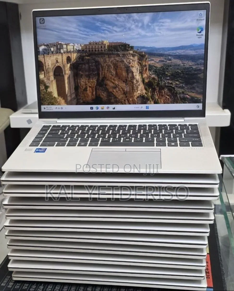 New Laptop HP EliteBook 840 G9 16GB Intel Core i7 SSD 512GB
