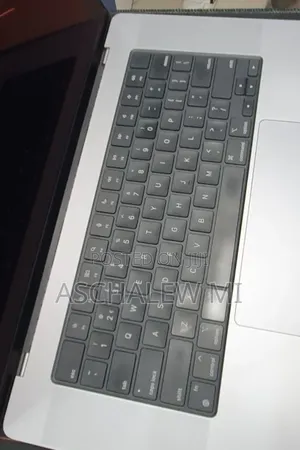 New Laptop Apple MacBook Pro 2021 M1 Max 32GB Apple M1 Max SSD 1T