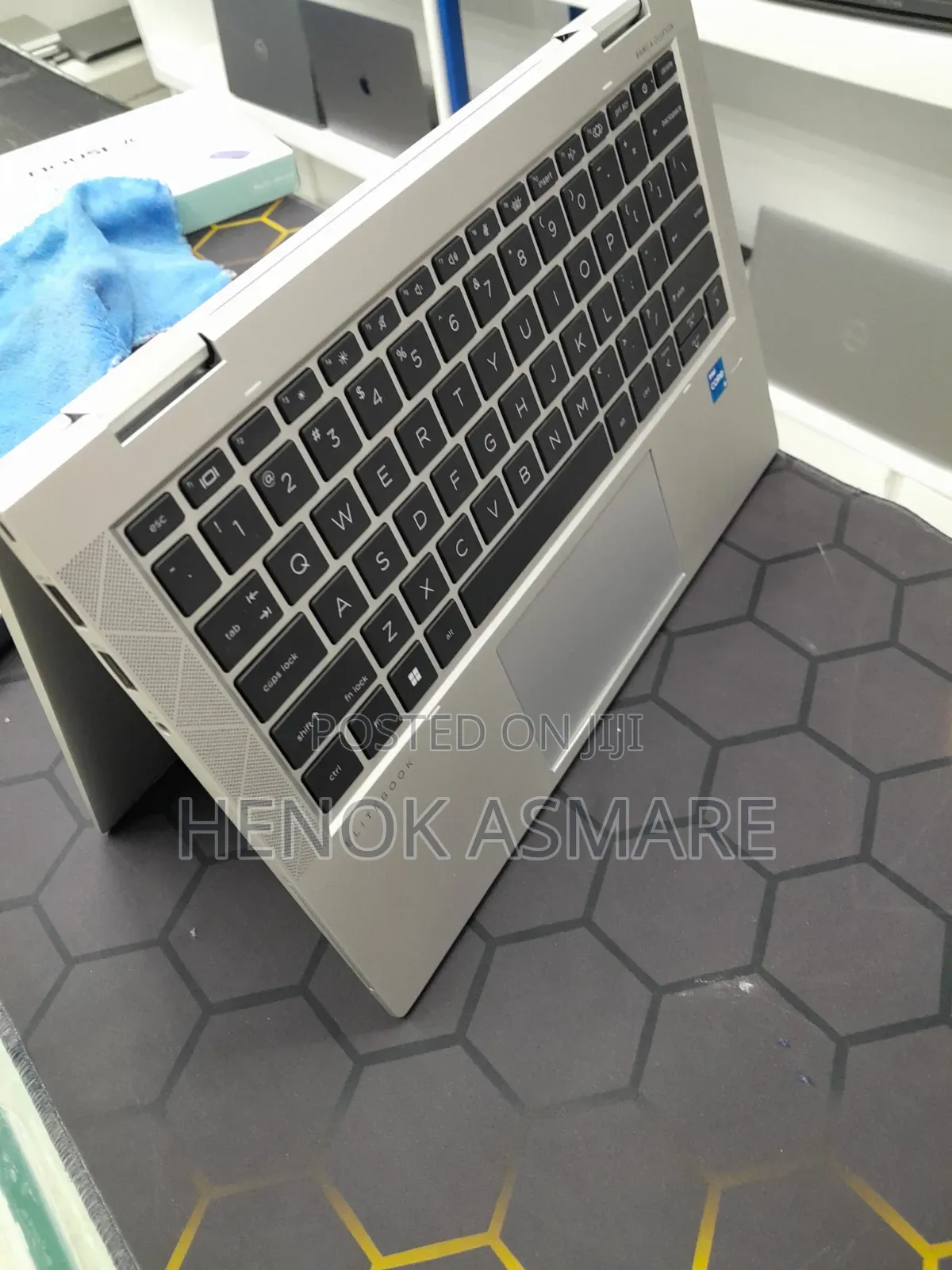 New Laptop HP EliteBook x360 1030 G8 16GB Intel Core i5 SSD 512GB